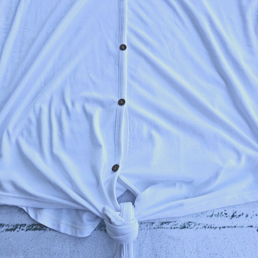 Iuga Top - Picture 7 of 12